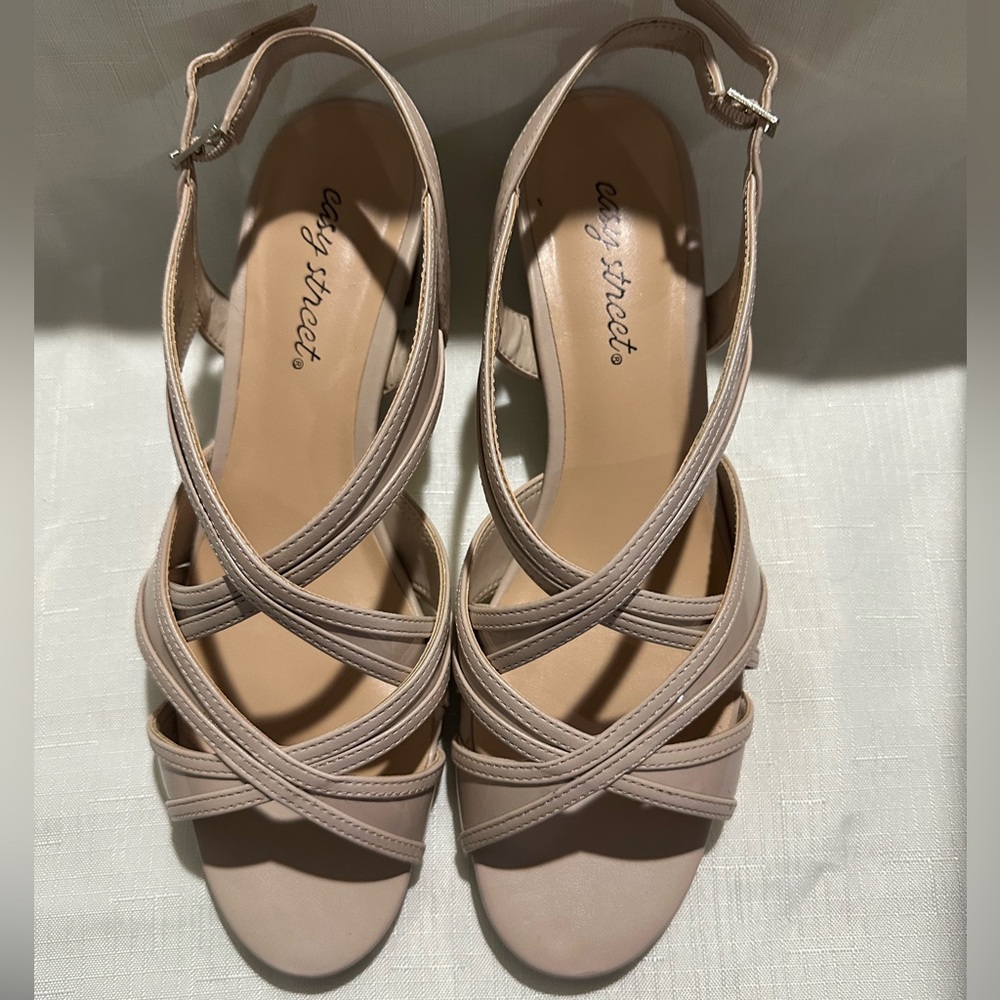 easy street Nude/Patent TRISTEN Strappy Heeled Slingback Sandals